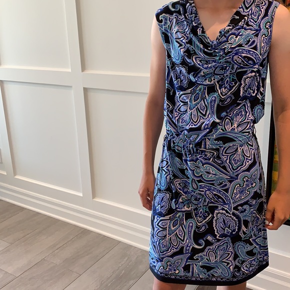 Cute Summer Dress Drapes really nicely on body - Picture 6 of 6